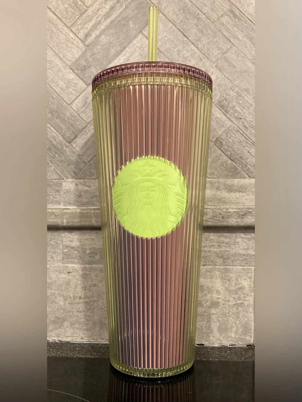 Statbucks 2023 Candy Apple Corrugated Tumbler W Matching Keychain